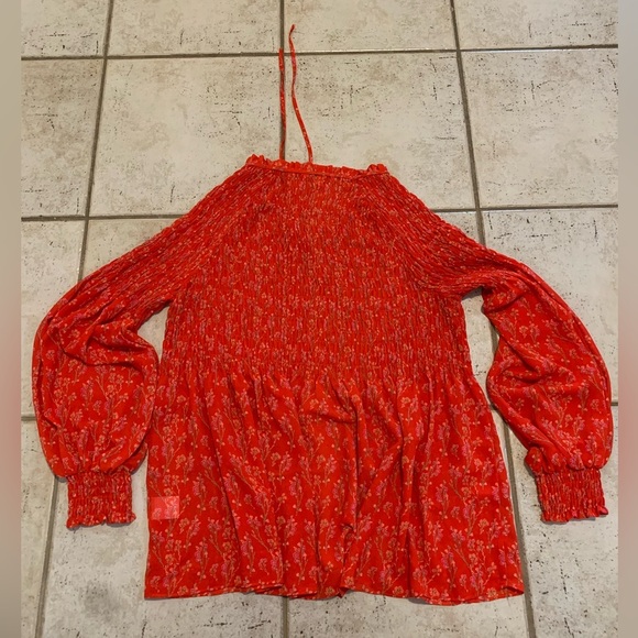 Rose + Olive Red Floral Smocked Blouse - Size XL - Picture 4 of 5